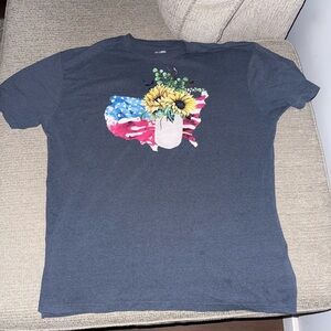 Gray T-Shirt with USA Flag and Sunflower Design